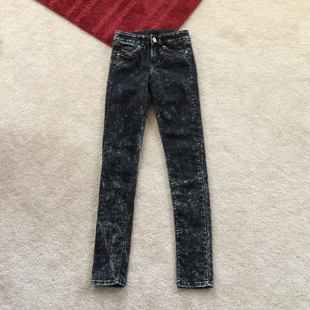 Divided By H&M 2 Acid Wash Skinny Jean W 23 x I 30